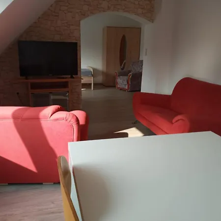 Apartamento Monteurzimmer/ferienwohnung *