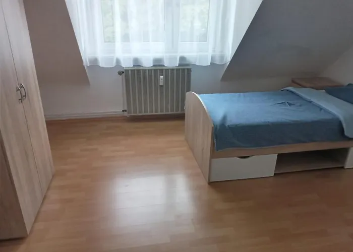 Monteurzimmer/ferienwohnung شقة بوتروب